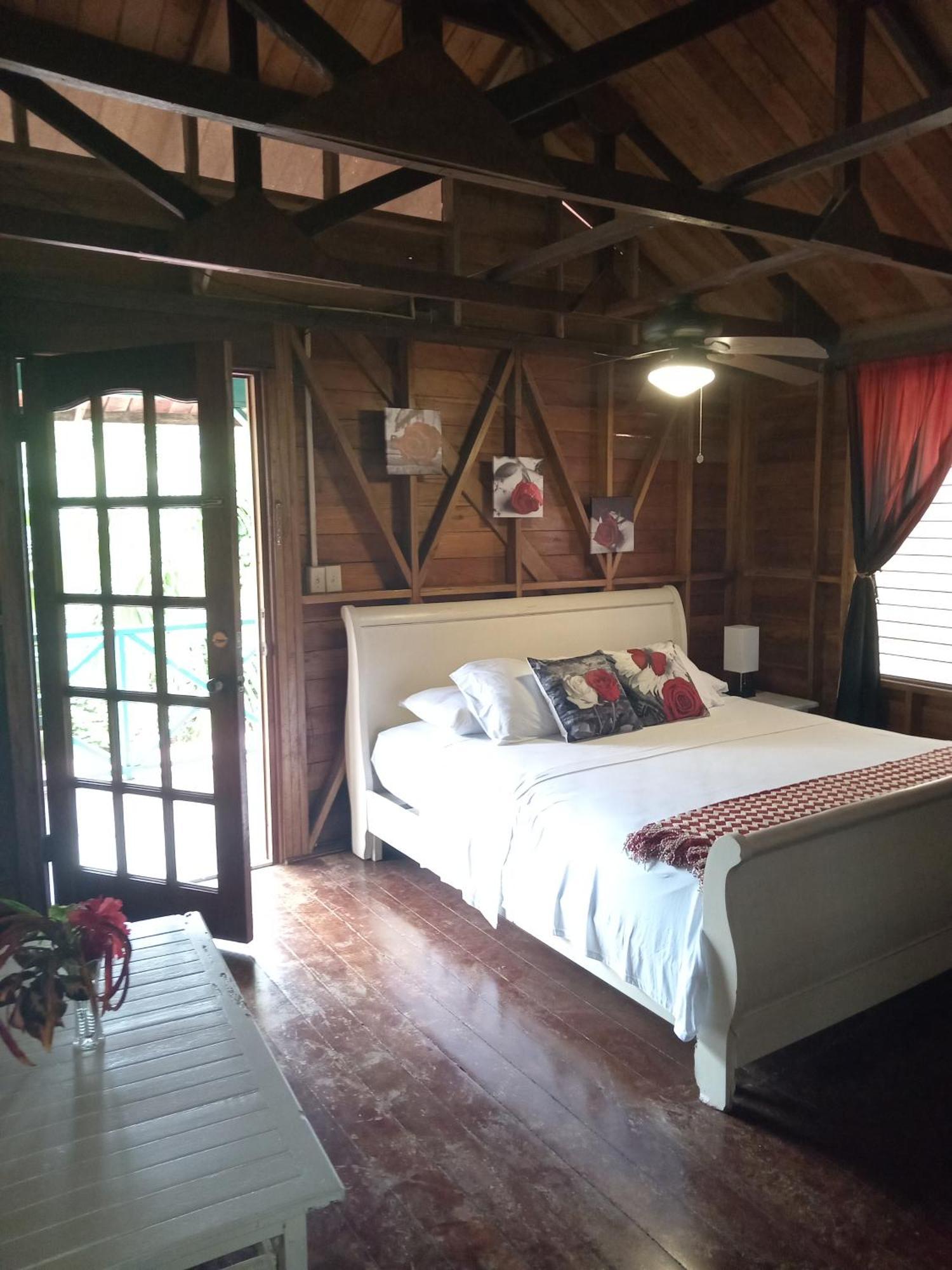 Villa Bahia Del Sol Bocas del Toro Eksteriør billede